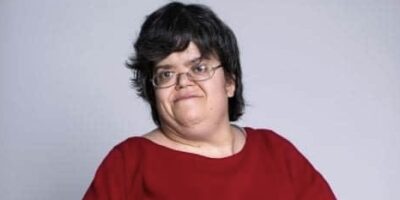 Margarita Ortiz Ballester tiene acondroplasia hacerse la ropa desde cero cuesta bastante lo que me venga de ancho me lo quedo y lo adapto